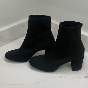 MIA Erika Stretch Black Ankle Boots W 11